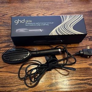 GHD Glide Hot Brush
